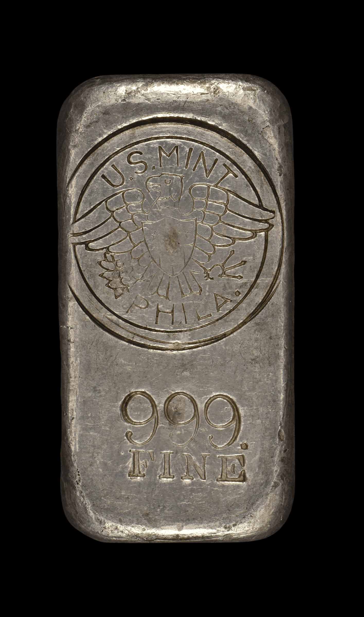 1946 U. S. Mint Philadelphia No. 153, 7.54 ozs (o)